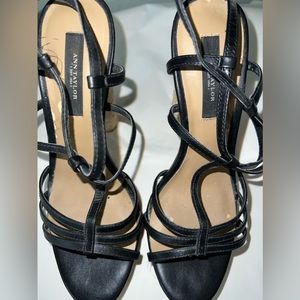 ✅Ann Taylor shoes.